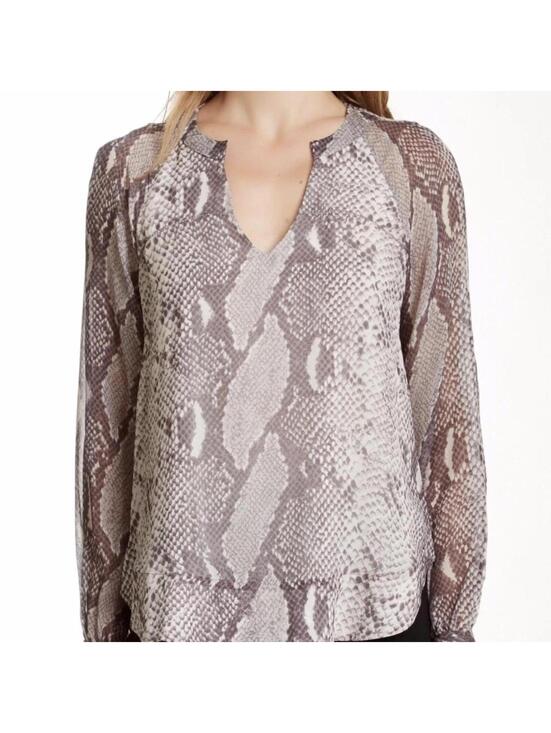 Diane Von Furstenberg Tops - DIANE VON FURSTENBERG Sz 2 MAIKO PRINT SILK LONG SLEEVE BLOUSE IN PYTHON GREY